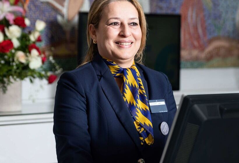 هتل Golden Tulip El Mechtel