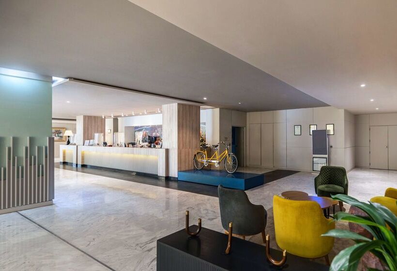 هتل Golden Tulip El Mechtel