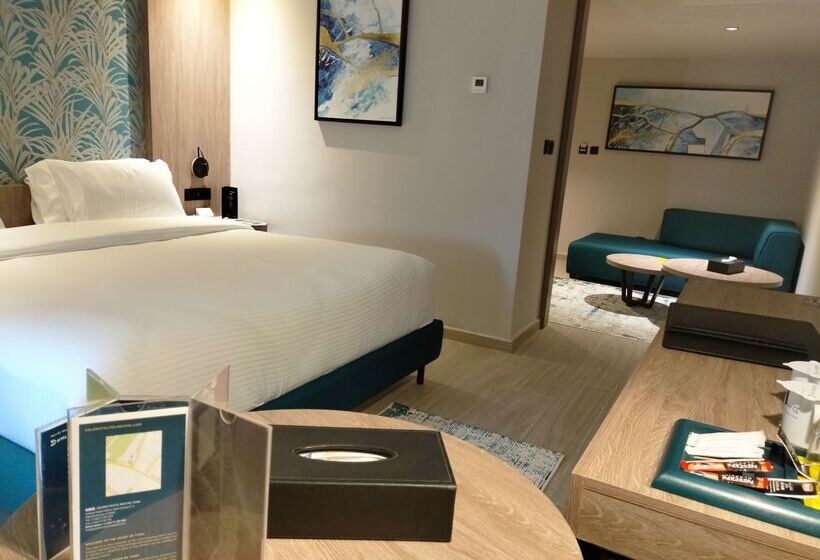 هتل Golden Tulip El Mechtel