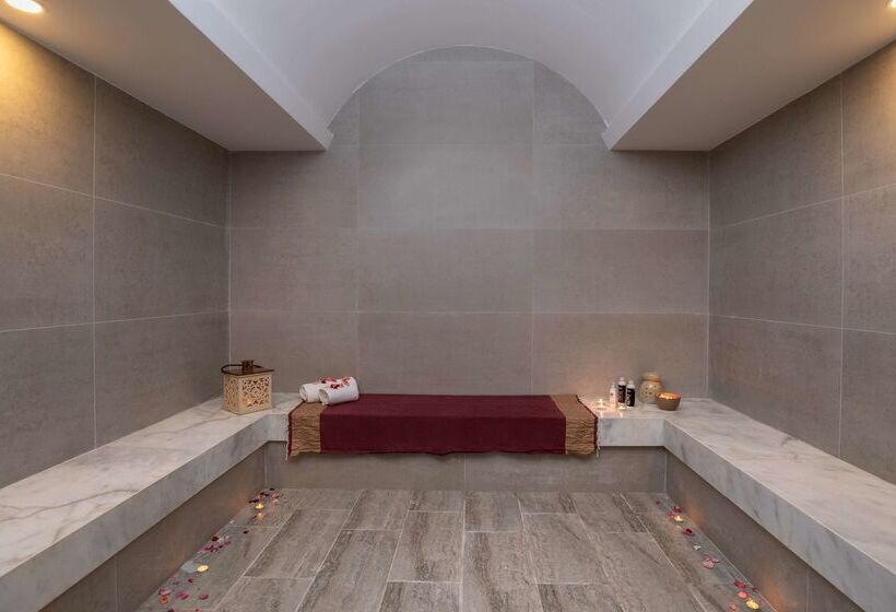 هتل Golden Tulip El Mechtel