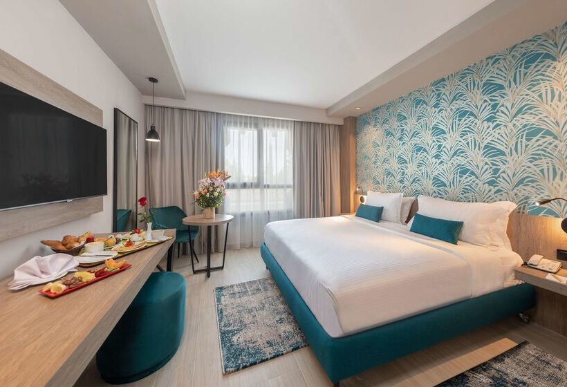 هتل Golden Tulip El Mechtel