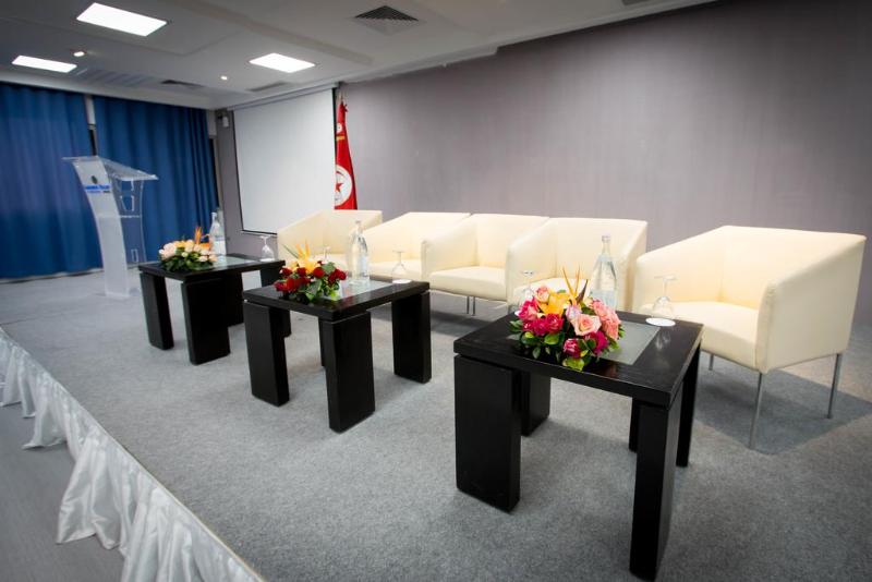 هتل Golden Tulip El Mechtel