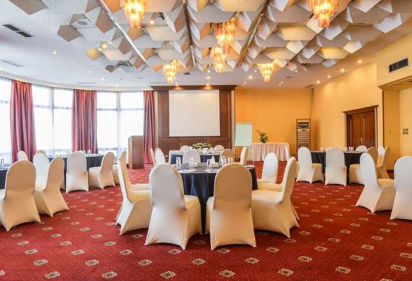 Golden Tulip Hotel Flamenco Cairo