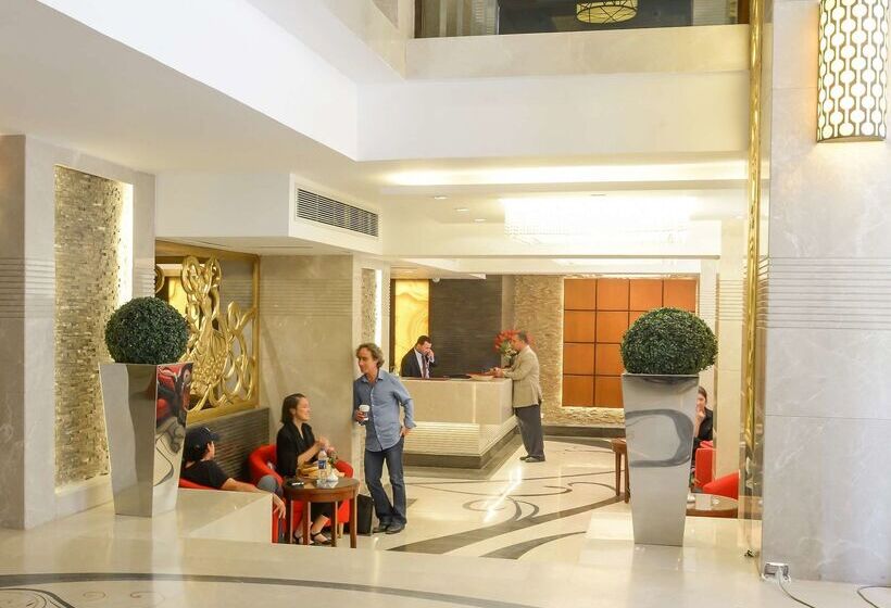 Golden Tulip Hotel Flamenco Cairo