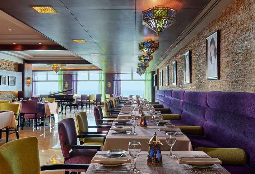 فندق Hilton Alexandria Corniche