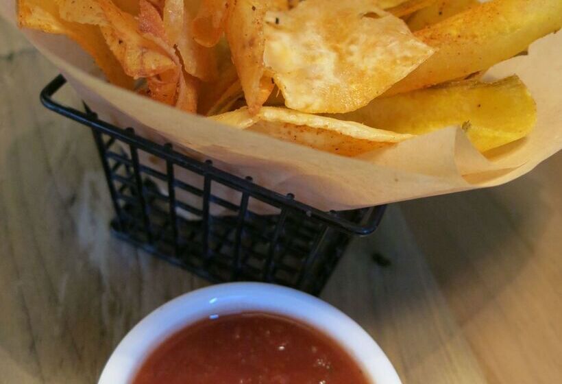 فندق Hilton Arlington