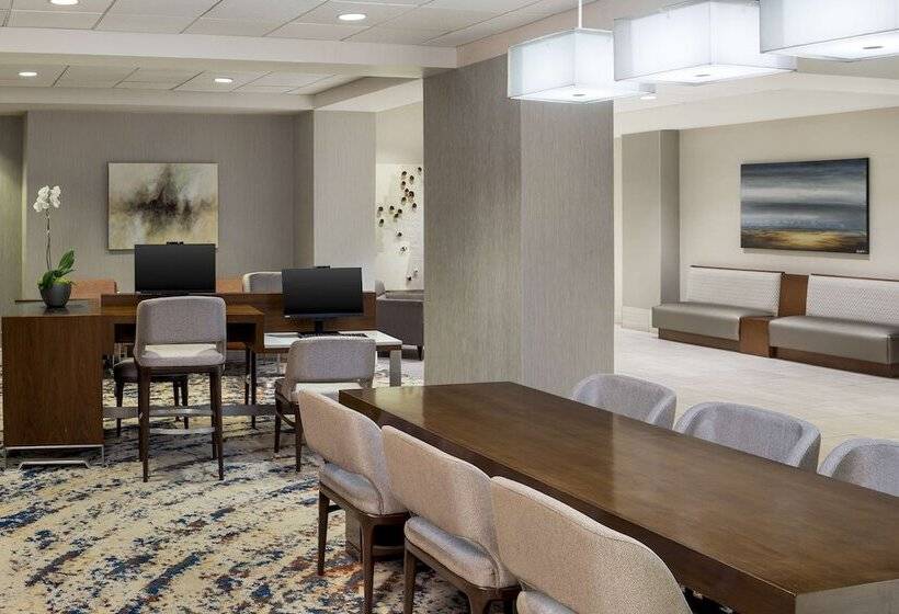 فندق Hilton Arlington