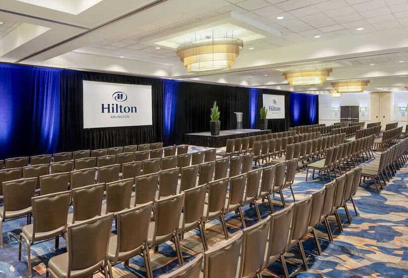 فندق Hilton Arlington