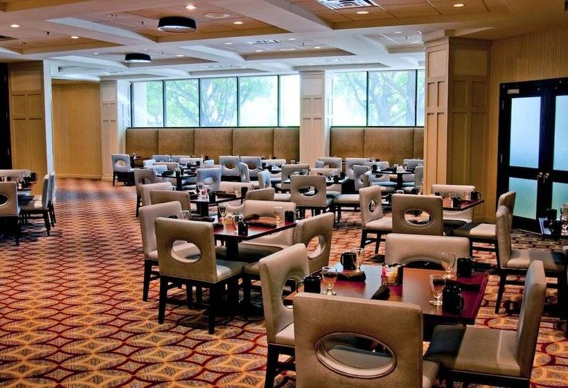 فندق Hilton Arlington