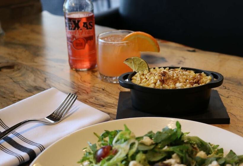 فندق Hilton Arlington