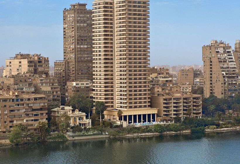 هتل Hilton Cairo Zamalek Residences