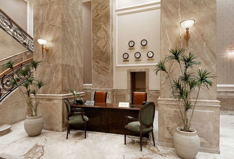 هتل Hilton Cairo Zamalek Residences