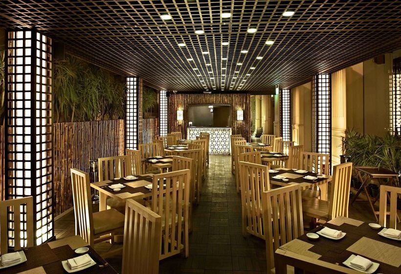 هتل Hilton Cairo Zamalek Residences