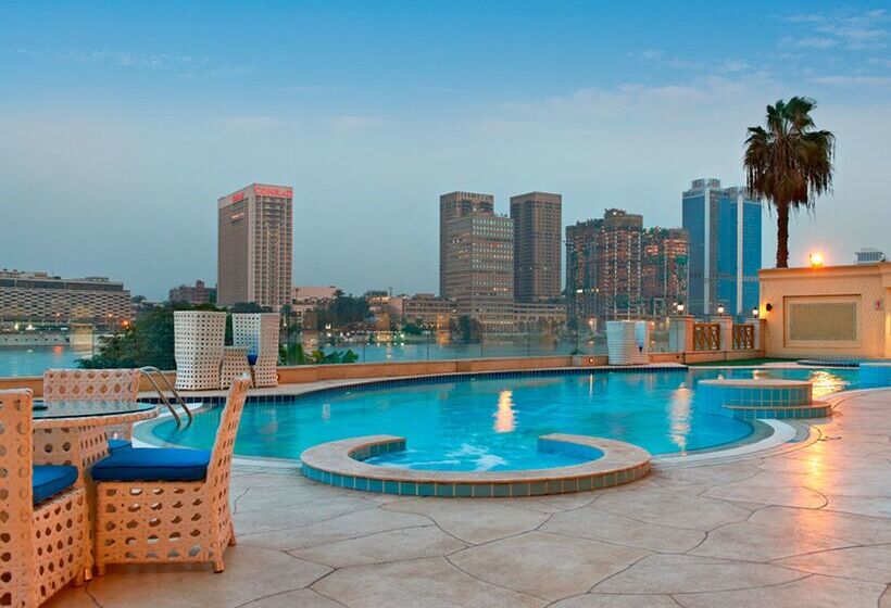 هتل Hilton Cairo Zamalek Residences