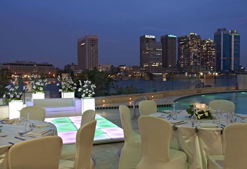 هتل Hilton Cairo Zamalek Residences
