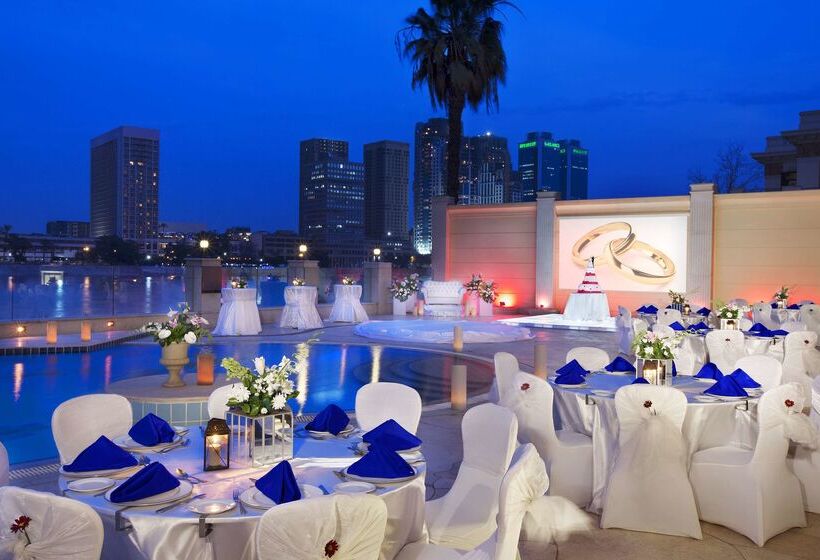 هتل Hilton Cairo Zamalek Residences