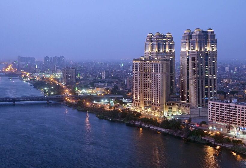 هتل Hilton Cairo Zamalek Residences