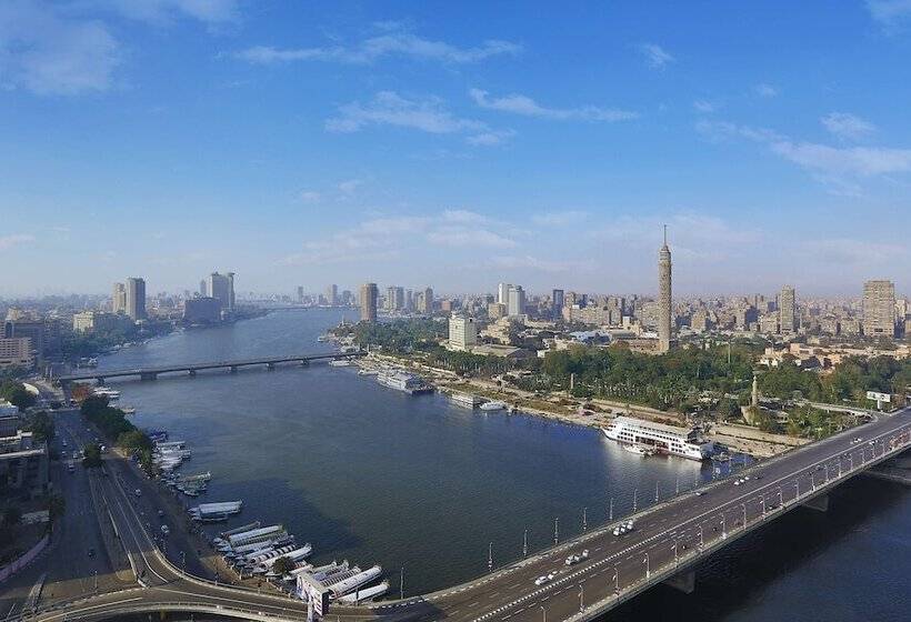 هتل Hilton Cairo Zamalek Residences