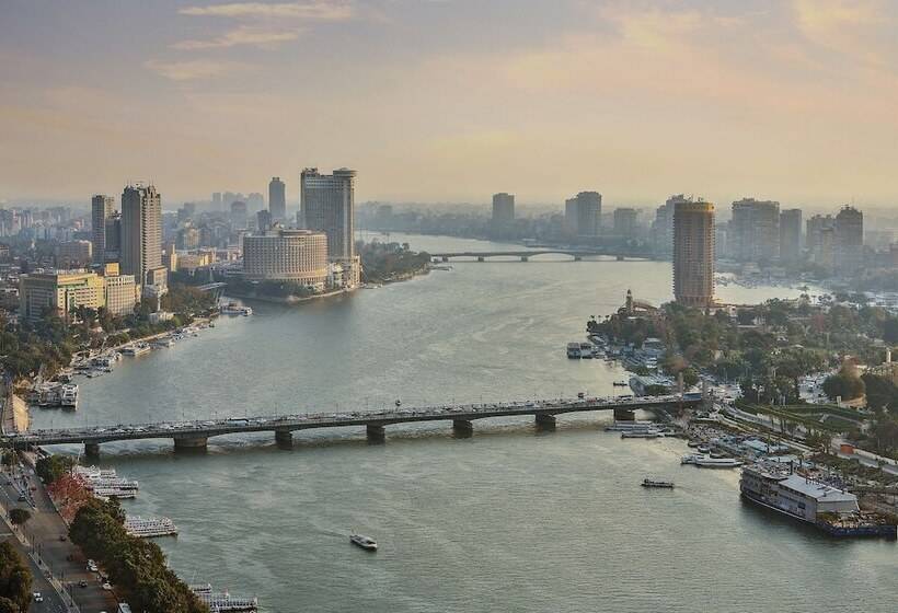هتل Hilton Cairo Zamalek Residences
