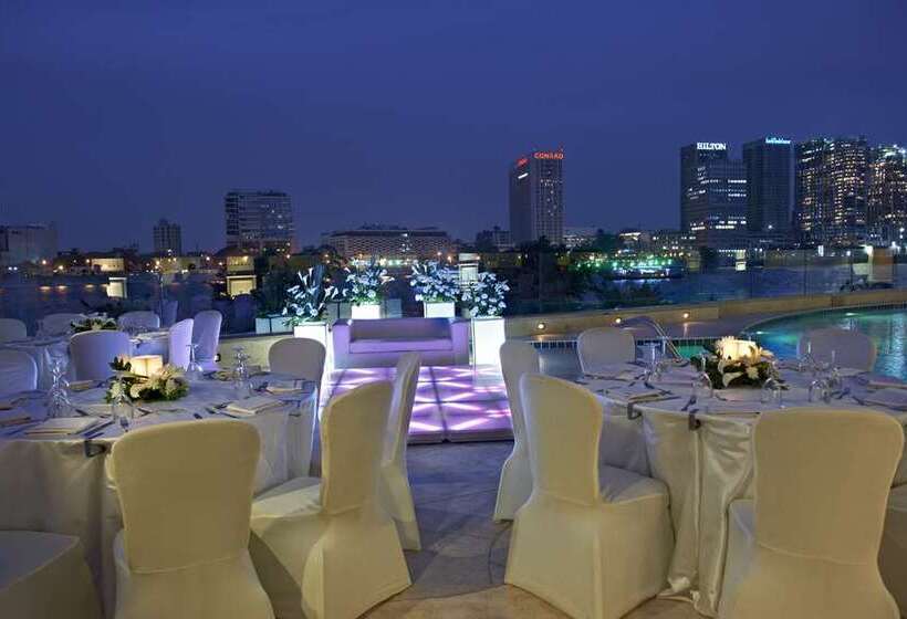 هتل Hilton Cairo Zamalek Residences