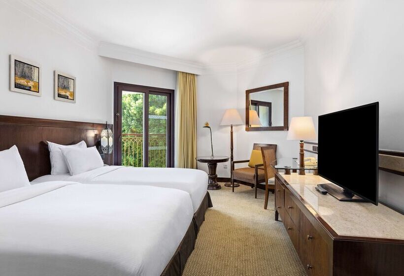 Отель Hilton Luxor Resort & Spa