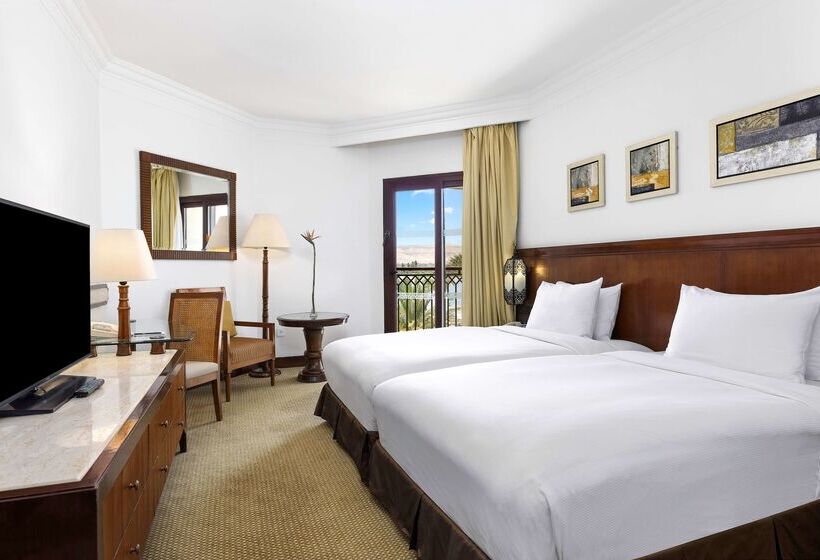 Отель Hilton Luxor Resort & Spa