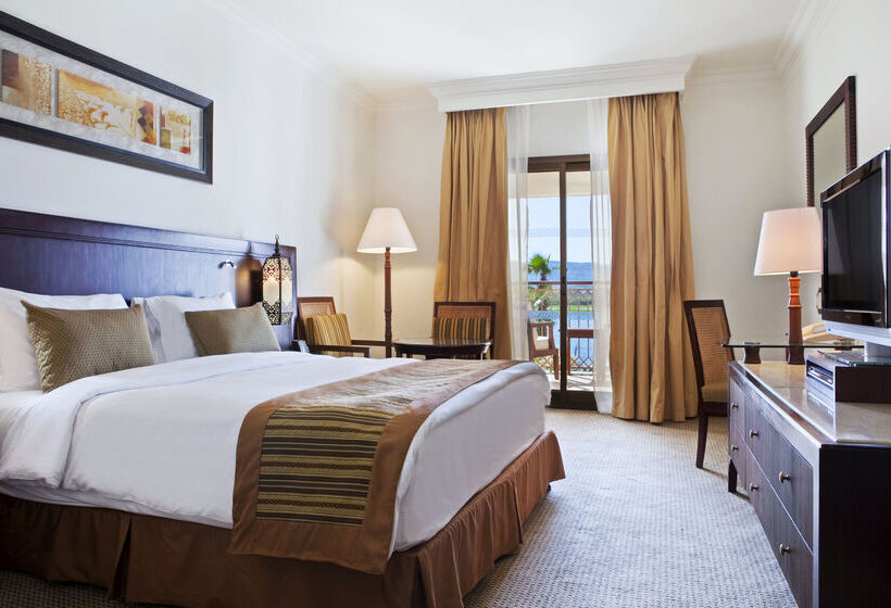 Отель Hilton Luxor Resort & Spa