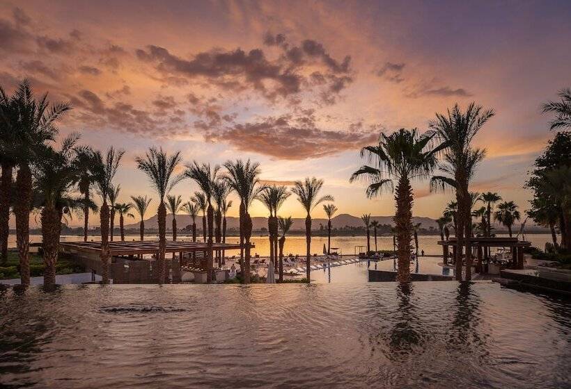 Отель Hilton Luxor Resort & Spa