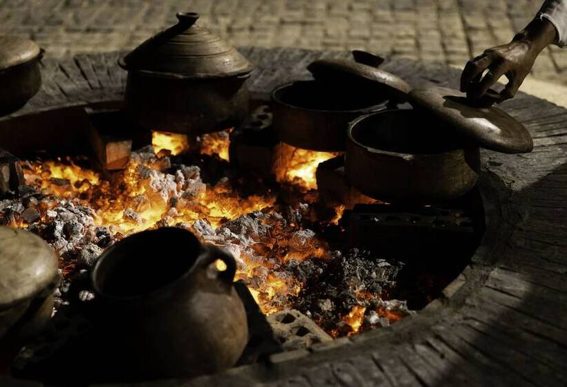 Отель Hilton Luxor Resort & Spa