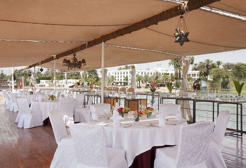 Отель Hilton Luxor Resort & Spa