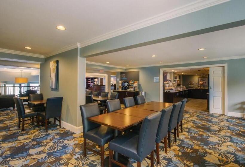 هتل Holiday Inn Express And Suites Merrimack, An Ihg