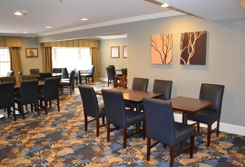 فندق Holiday Inn Express And Suites Merrimack, An Ihg