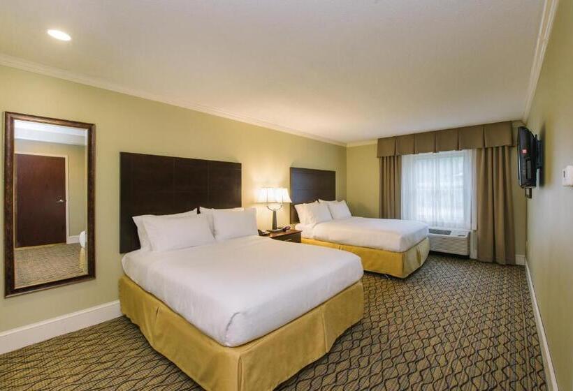هتل Holiday Inn Express And Suites Merrimack, An Ihg