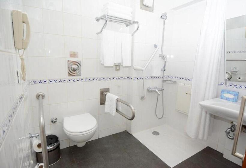 هتل Holiday Inn Istanbul City, An Ihg