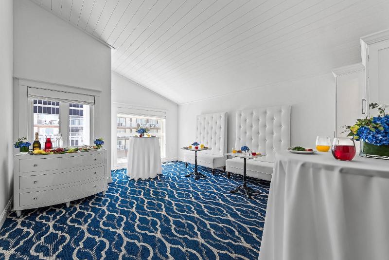 Отель Icona Cape May