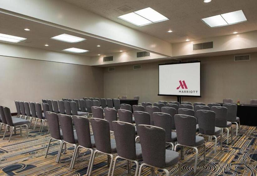 فندق Kansas City Marriott Downtown