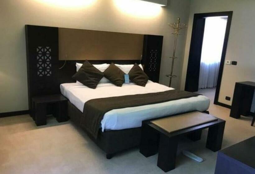 هتل Lake Victoria