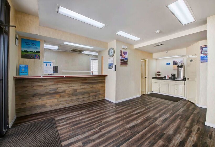 Motel 6 Atlanta, Ga   Midtown