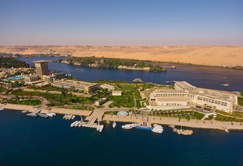 Отель Movenpick Resort Aswan