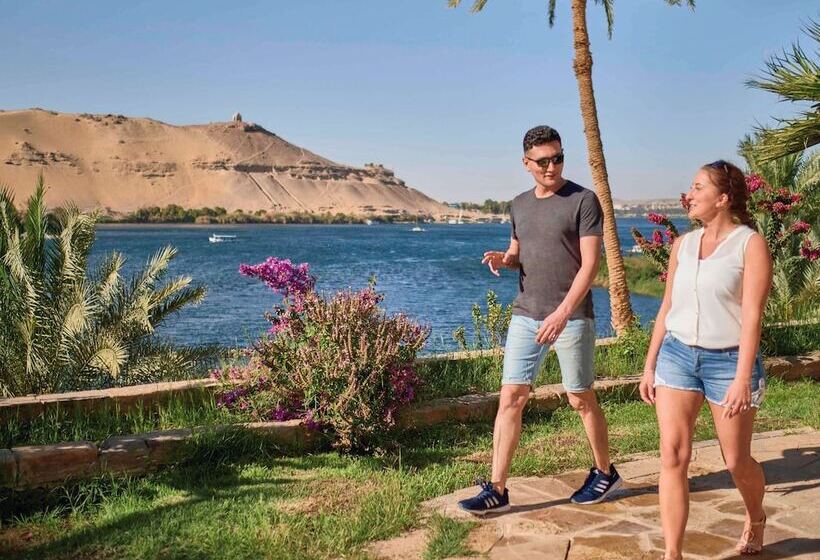 Отель Movenpick Resort Aswan