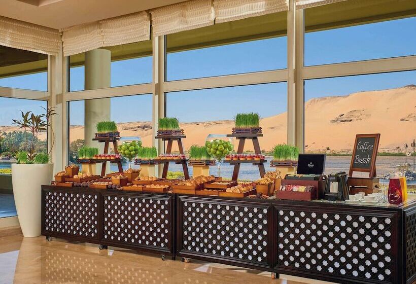 Отель Movenpick Resort Aswan