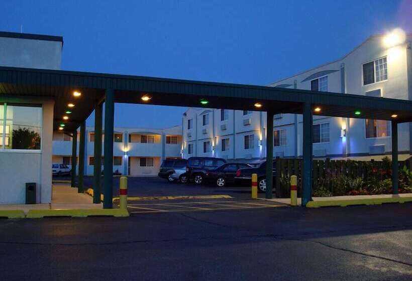 هتل O Hare Inn & Suites