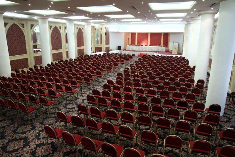 هتل L Orient Palace Resort And Spa