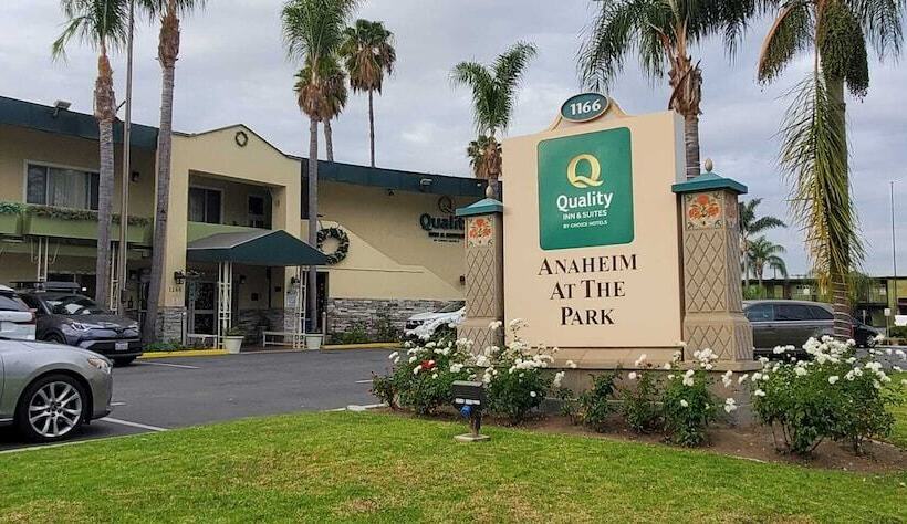 فندق Quality Inn & Suites Anaheim At The Park
