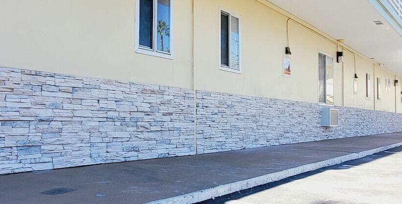 فندق Quality Inn & Suites Anaheim At The Park