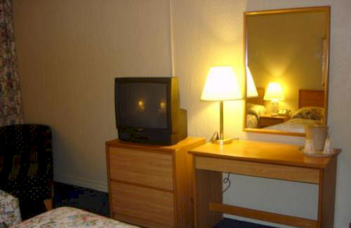 호텔 Red Carpet Inn & Suites Albany