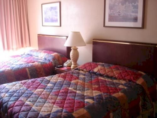 호텔 Red Carpet Inn & Suites Albany