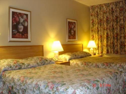 호텔 Red Carpet Inn & Suites Albany