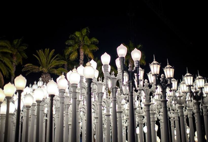 فندق Renaissance Los Angeles Airport