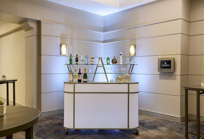 فندق Renaissance Los Angeles Airport